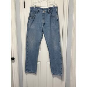 Wrangler Men’s 36x32 Classic Fit Jeans | Rugged Workwear | Distressed Flaws